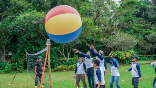 Eksplorasi Alam & Outbound Inflatable di Hotel Kampoeng Poci