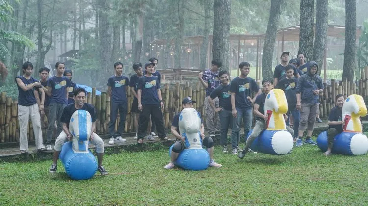 Bandung: Menawarkan Menariknya Outbound Inflatable Games